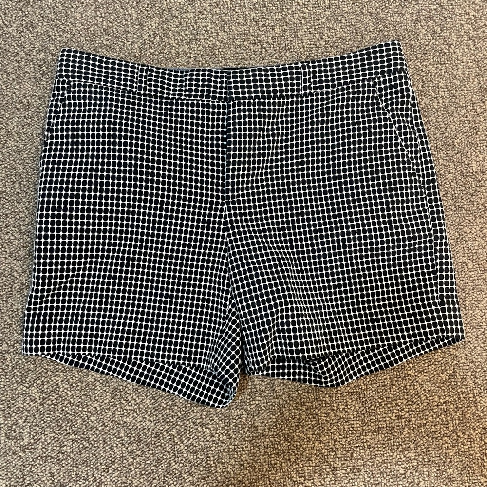 Banana Republic Shorts Womens Black and White